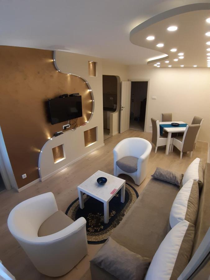 Ferienwohnung Danube Blue 2 Belgrad Exterior foto