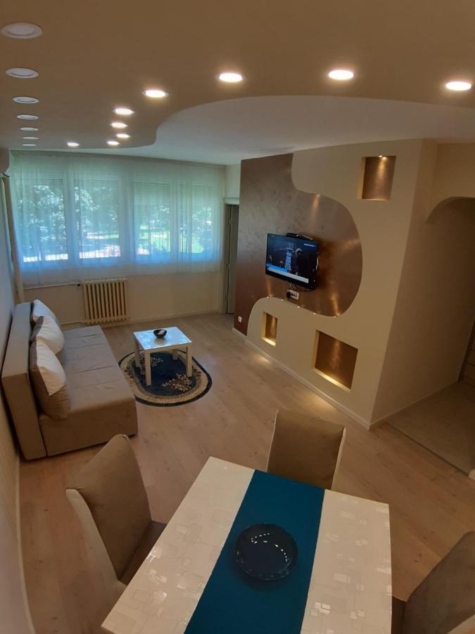 Ferienwohnung Danube Blue 2 Belgrad Exterior foto
